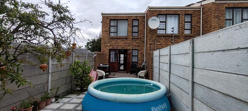 To Let 2 Bedroom Property for Rent in Elfindale Western Cape